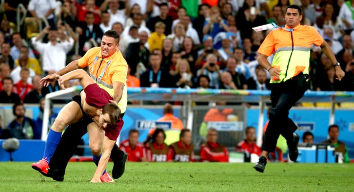 torcedor invade a final Alemanha x Argentina (Foto: André Durão / Globoesporte.com)