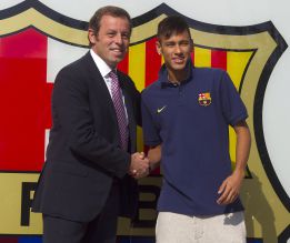 A entrega Barcelona juiz Ruz contrata Neymar