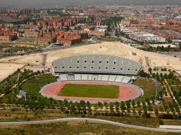 O Calderón vai abaixo: a história e a polémica com o novo estádio