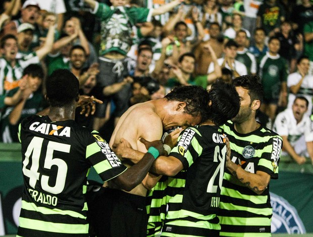 keirrison coritiba x cruzeiro (Foto: Joka Madruga/Futura Press/Agência Estado)