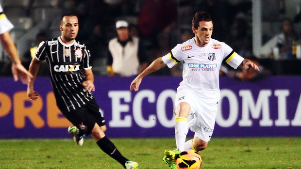 Guilherme e Montillo, Santos x Corinthians (Foto: Marcos Ribolli)