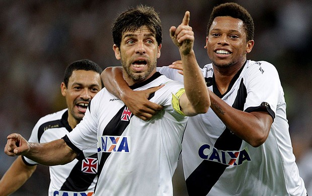 juninho pernambucano vasco gol fluminense série a (Foto: Marcelo Sadio / Vasco.com.br)