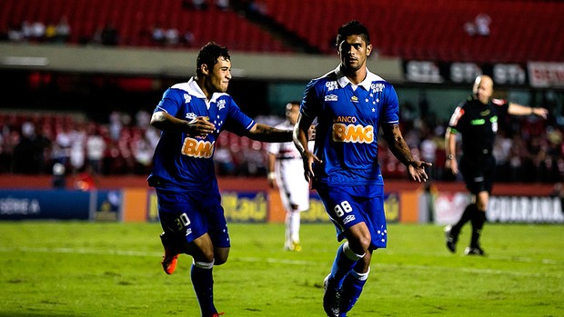 Luan cruzeiro gol são paulo série A (Foto: Daniel Vorley / Agência Estado)