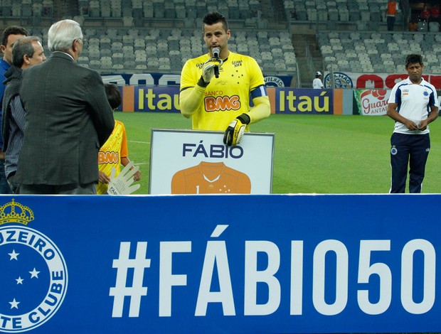 Fábio Placa 500 jogos, Cruzeiro x Náutico (Foto: Washington Alves/Vipcomm)